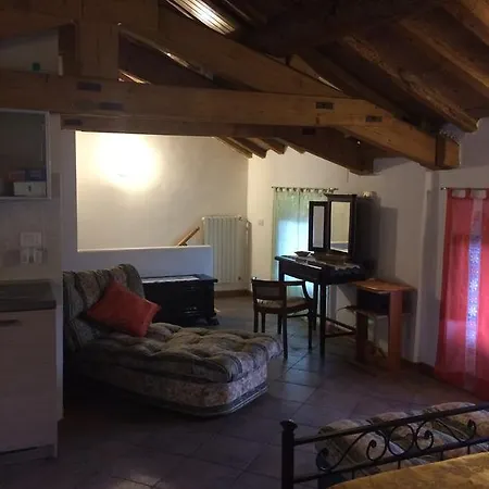 Апартаменты Yoghi & Bubu Гамболо